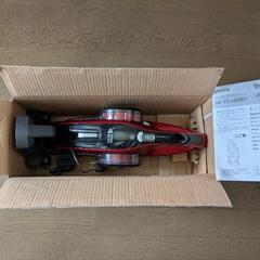 ヤマダ電機　サイクロン式ハンディコードレスクリーナー　レッド　YC-H05B1の画像