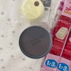  meiji ステップらくらくミルクとキューブの画像