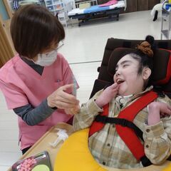 一緒に遊ぶことがお仕事！1日4時間～！お手伝いスタッフの画像