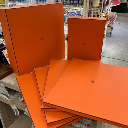 美品 エルメス 空箱 10個セット　カレ90 専用箱 内紙あり 美品 エルメス 空箱 10個セット カレ90 専用箱 内紙あり