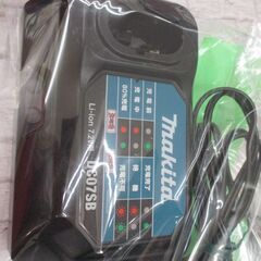 マキタ makita TD022D ペンインパクトドライバ 中古品 バッテリ7.2V二個/充電器 ※ケース無し 【ハンズクラフト宜野湾店】の画像