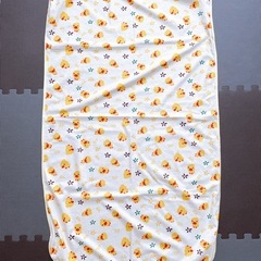 【美品・おまけ付き】レギュラーサイズベビー布団 7点セット 日本製 赤ちゃん本舗
の画像