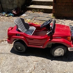 おもちゃの車の画像