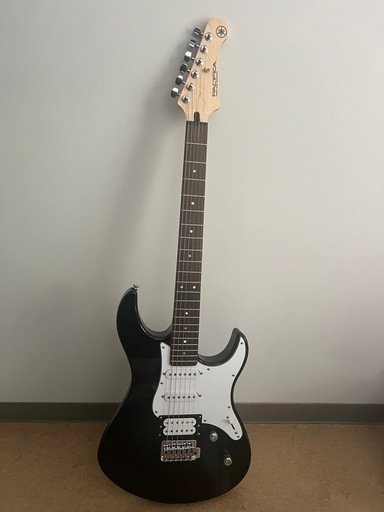 YAMAHA PACIFICA 112Vエレキギター