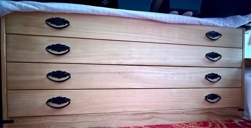 振り袖、帯等着物用品桐箪笥