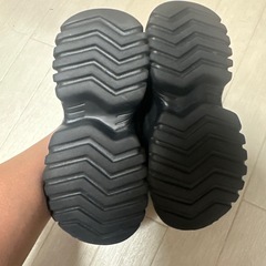 AIGY スニーカー　20.0cmの画像