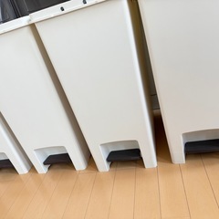45Ｌゴミ箱4個セットの画像