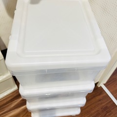 衣装ケースの画像