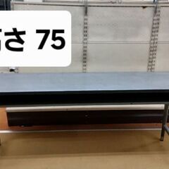 机　作業台　高さ75　1,500円　物置き棚つきの画像