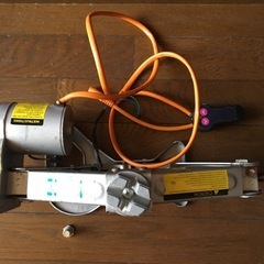 電動ジャッキ2t/破損品差し上げます。の画像