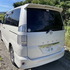 🚗トヨタ　ヴォクシー　パールホワイト　車検少しあり　🚘個人分割🉑🚙の画像