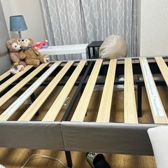 セミダブルベッドの画像