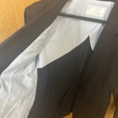 スーツのジャケットの画像