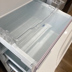 【トレファク高槻店】安心の一年間保証！取りに来られる方限定！TOSHIBAの5ドア冷蔵庫のご紹介です！の画像