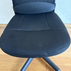 【無料】デスクメッシュチェアーの画像