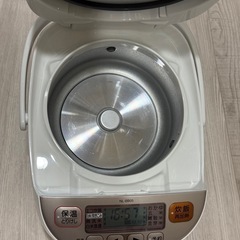 2022年製　象印 NL-BB05 炊飯器 取扱説明書(保証書)付きの画像