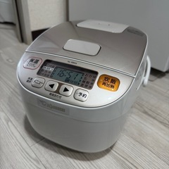 2022年製　象印 NL-BB05 炊飯器 取扱説明書(保証書)付きの画像