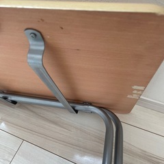子ども用テーブルの画像