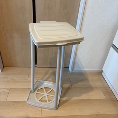 DAISO 簡易ゴミ箱の画像