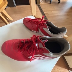 umbroフットサルシューズ　27.5cmの画像
