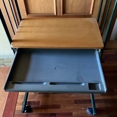 パソコンデスク　引き出し付きの画像