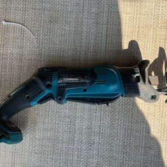 マキタ　充電式レシプロソー（18v）の画像