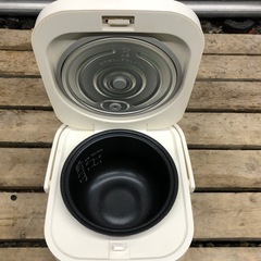 ハイアール　マイコンジャー　炊飯器　3合炊　JJ-M30C(W)の画像