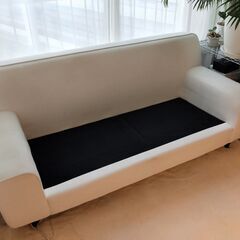 白いソファーの画像