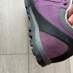 モンベル　女性用靴　の画像