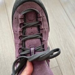 モンベル　女性用靴　の画像