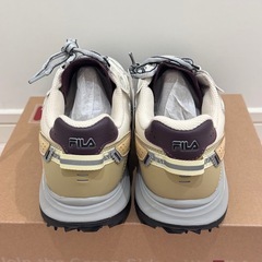 未使用　FILA スニーカー 24cmの画像