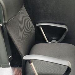 オフィスチェア　パソコンチェア　椅子の画像