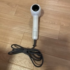 ヘアドライヤーの画像