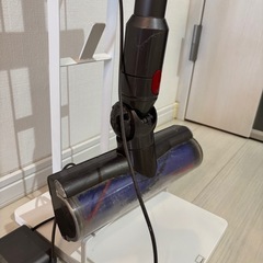 Dyson ダイソンコードレス 掃除機➕スタンドの画像