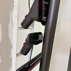 Dyson ダイソンコードレス 掃除機➕スタンドの画像