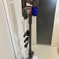 Dyson ダイソンコードレス 掃除機➕スタンドの画像
