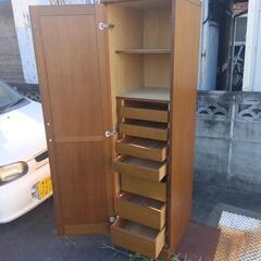 木製ランドリーチェストの画像