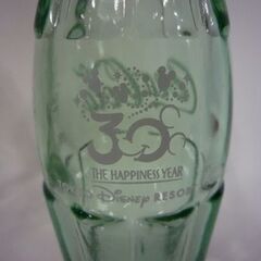 Coca-Cola 東京ディズニーリゾート 25周年＆30周年記念ボトル 空き瓶 2本セット コカ・コーラ 空瓶 コレクション インテリア オブジェ 札幌市東区 新道東店の画像