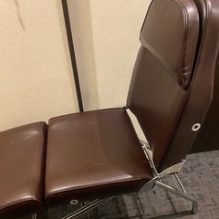 綺麗エステ用リクライニングベッドの画像