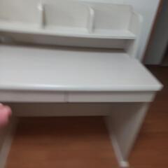 机の画像
