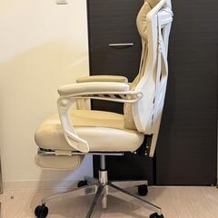 PAXTON ゲーミングチェア ベージュ 説明書無しの画像