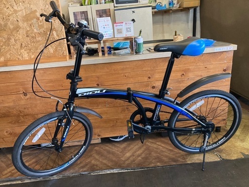 【SALE！7月末まで防犯登録無料！後輪チューブ新品！】高さ調整可能　シングルギア　20インチ折りたたみ自転車　マットブラック×ブルー