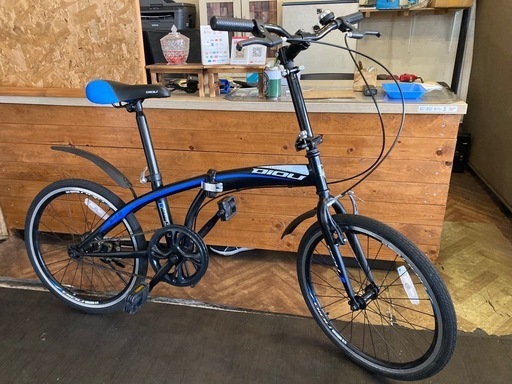 【SALE！7月末まで防犯登録無料！後輪チューブ新品！】高さ調整可能　シングルギア　20インチ折りたたみ自転車　マットブラック×ブルー