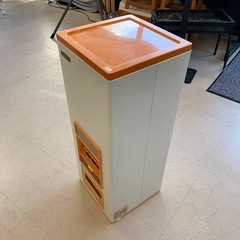 美原店　レトロ　カセットコメスター　米びつ　25kgの画像