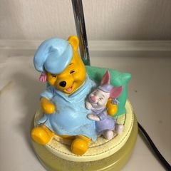 ディズニー　プーさんのスタンド照明の画像