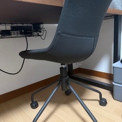 IKEA カールビー　ウルトラワイドモニター　カナデモノ　チェアー
の画像