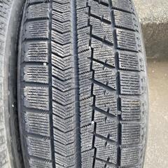 　BRIDGESTONE　215 60 17 中古タイヤ　4本の画像