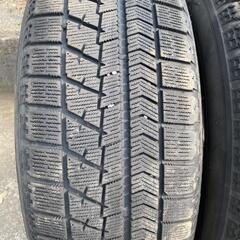 　BRIDGESTONE　215 60 17 中古タイヤ　4本の画像