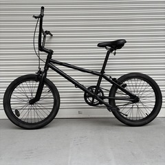 【6万で購入】BMX 黒 22インチ 高級シマノ社製変速付き　極太タイヤ マットブラック ファットバイク ビーチクルーザー 自転車 アメ村 HIPHOP堀江 表参道 青山 代官山 ピストバイク【早い者勝ち】の画像