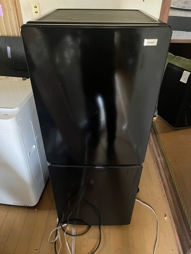 ?②冷蔵庫　18年製